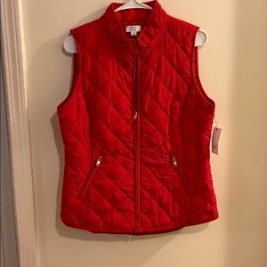Crown & Ivy quilted puffer vest